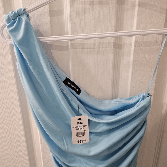 Le Chateau One-Shoulder Party Dress - Picture 2 of 5